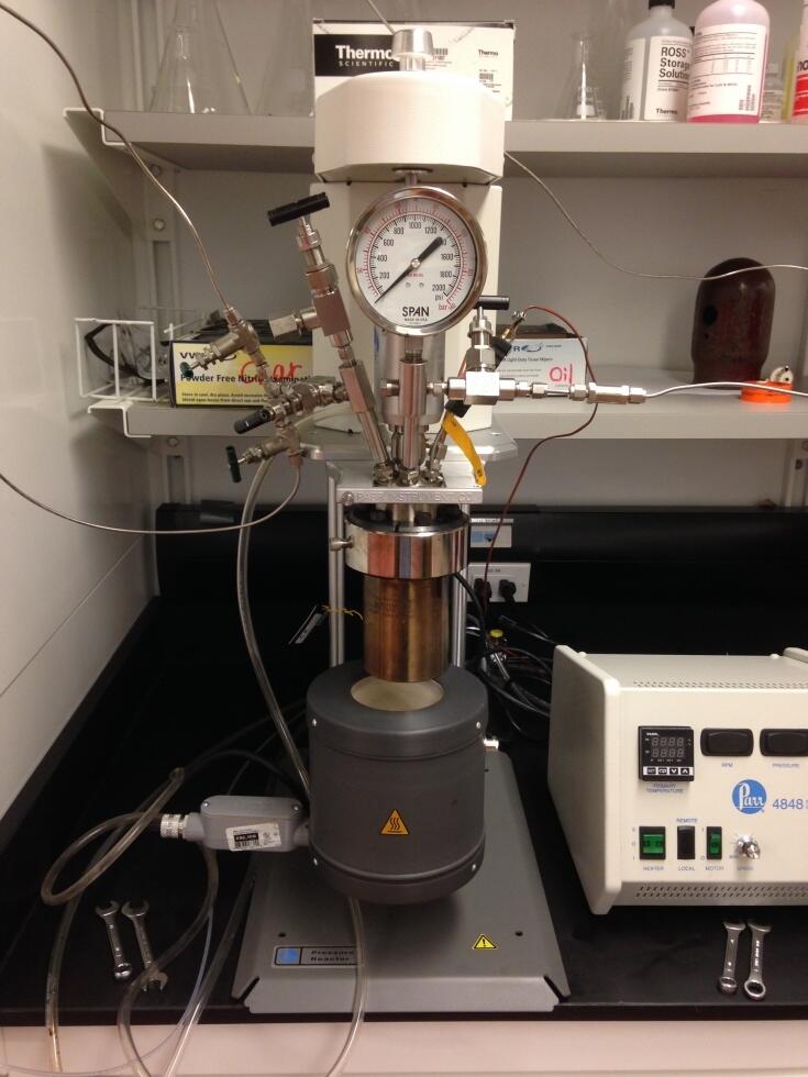 High pressure and temperature, magnetic stirred Parr reactor